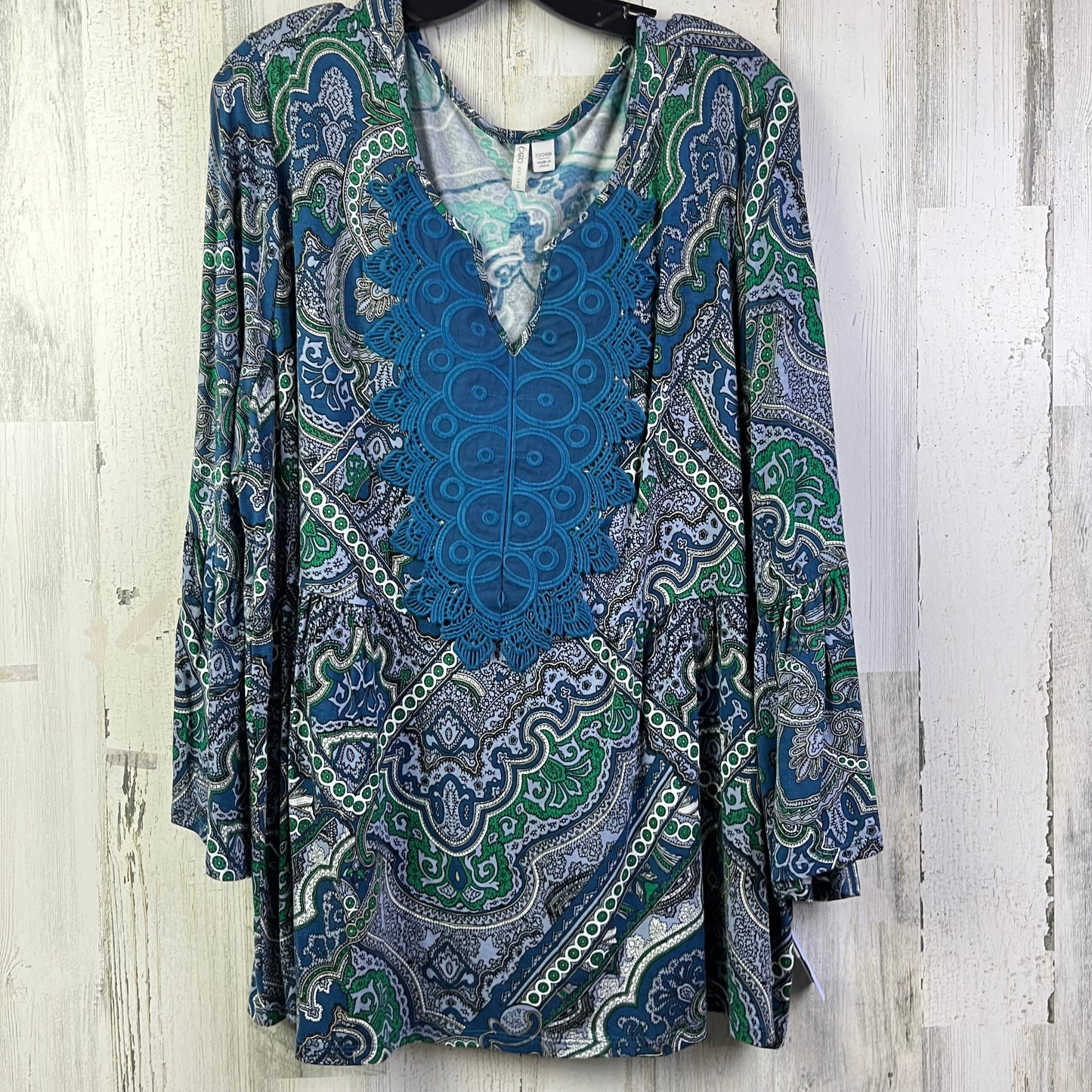 Top Long Sleeve By Cato  Size: 2x