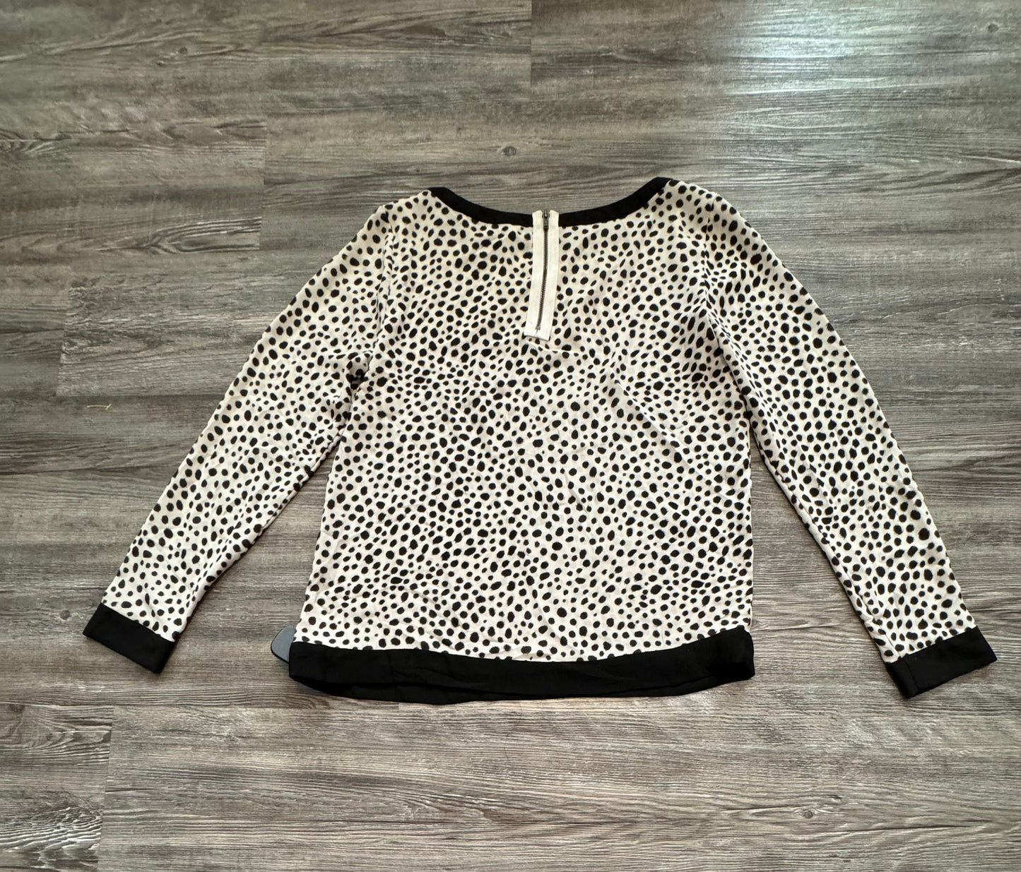 Top Long Sleeve By Loft O  Size: Petite   Xs