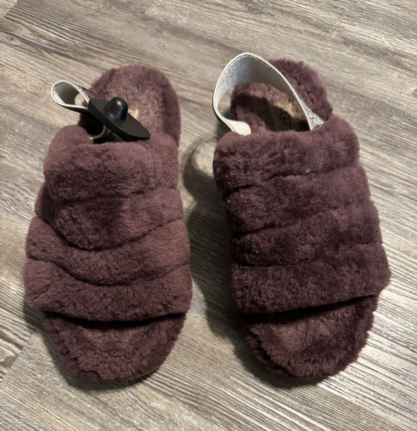Slippers By Ugg  Size: 9