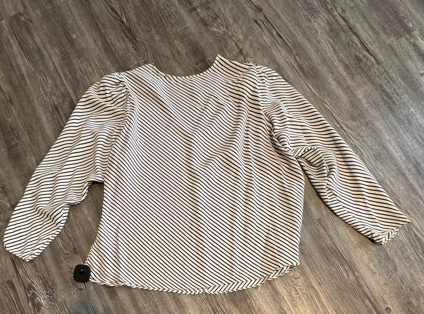 Top Long Sleeve By Vince Camuto  Size: 1x