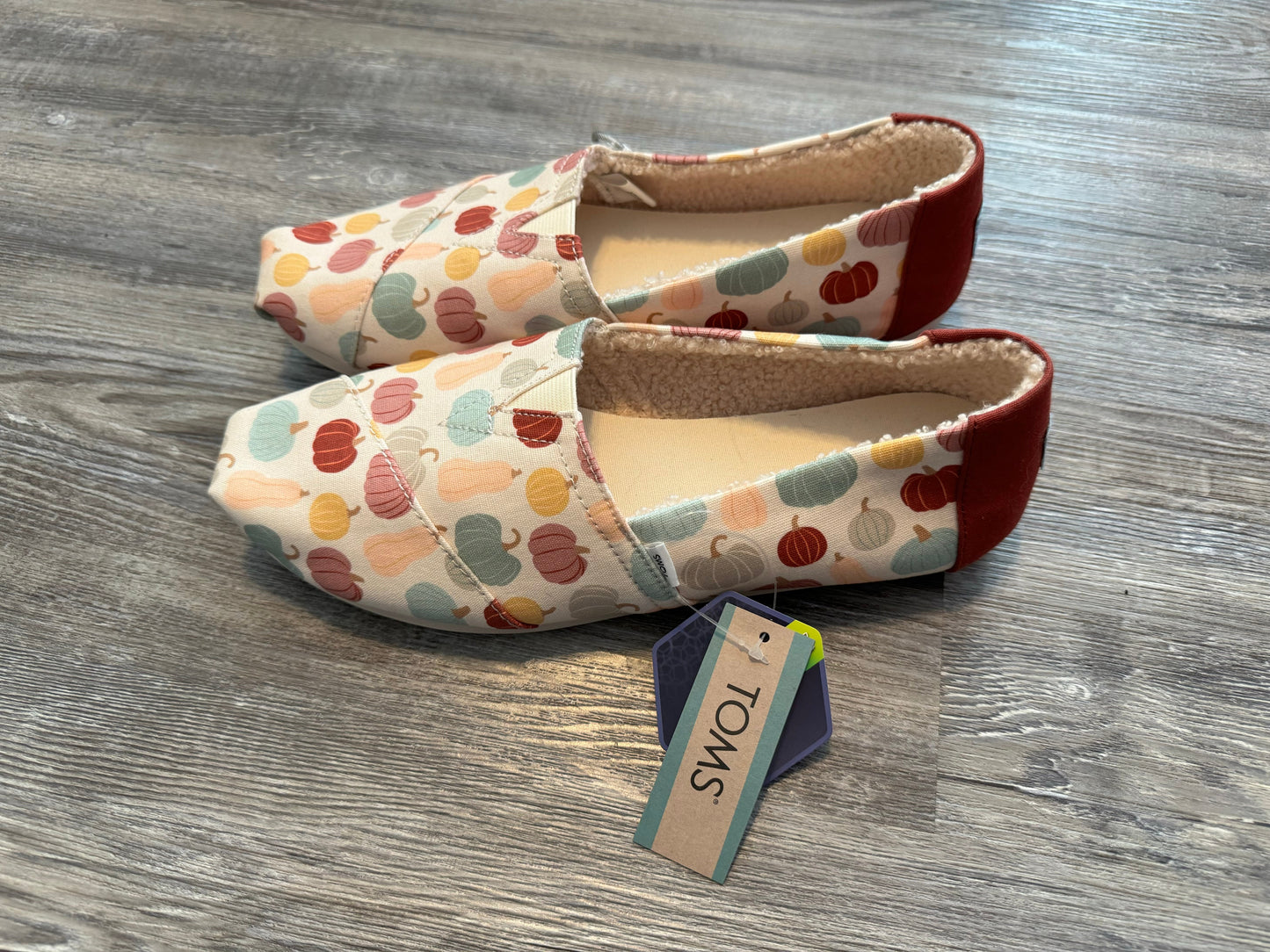 Shoes Flats Other By Toms  Size: 10