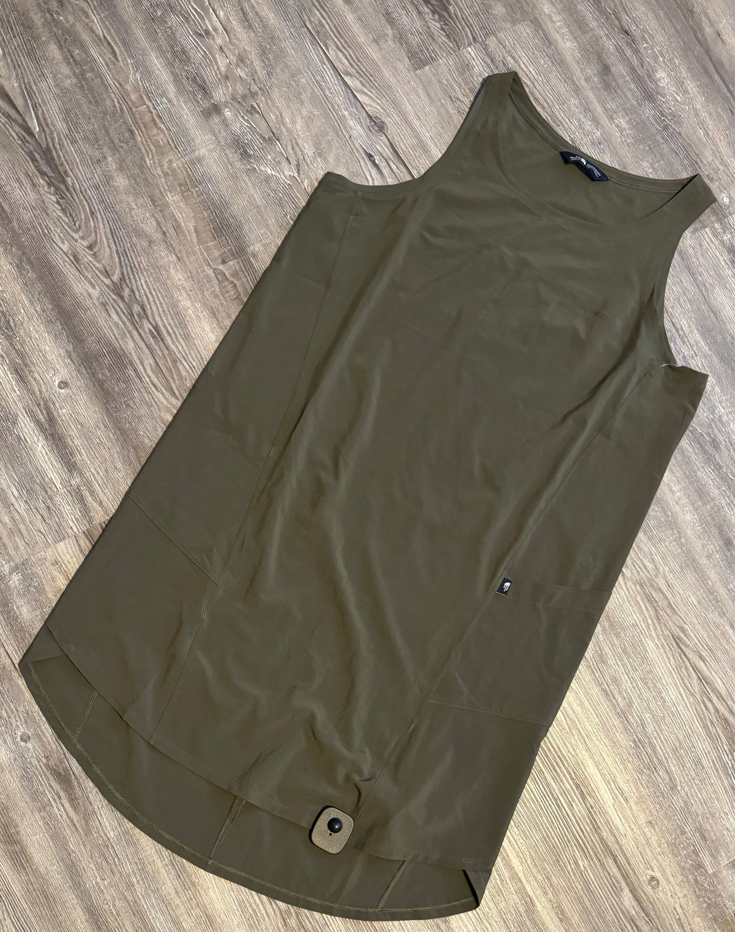 Dress Casual Short By North Face  Size: L