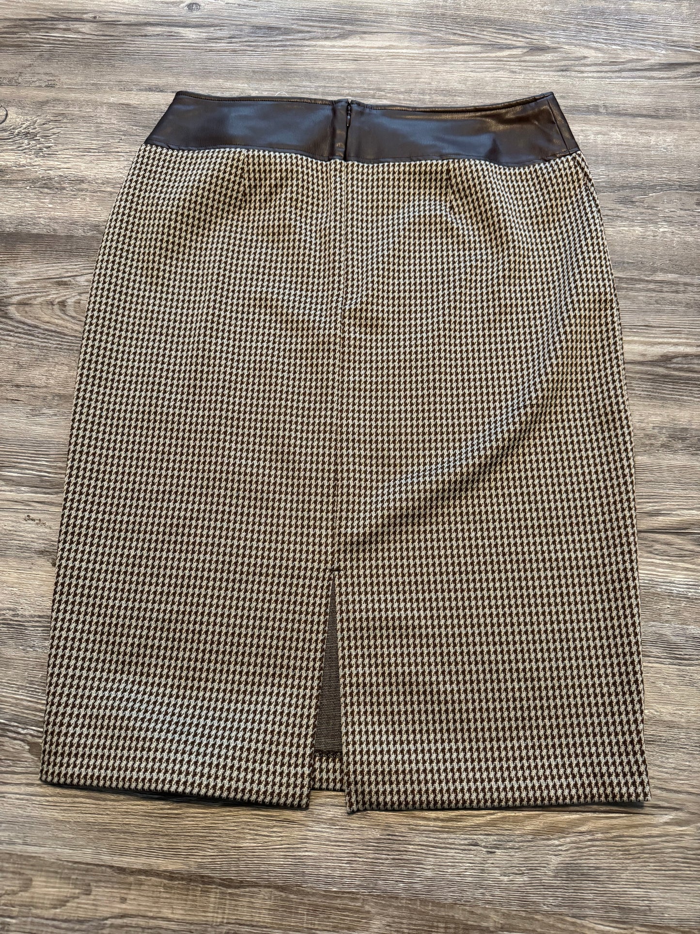 Skirt Mini & Short By Lauren By Ralph Lauren  Size: 8