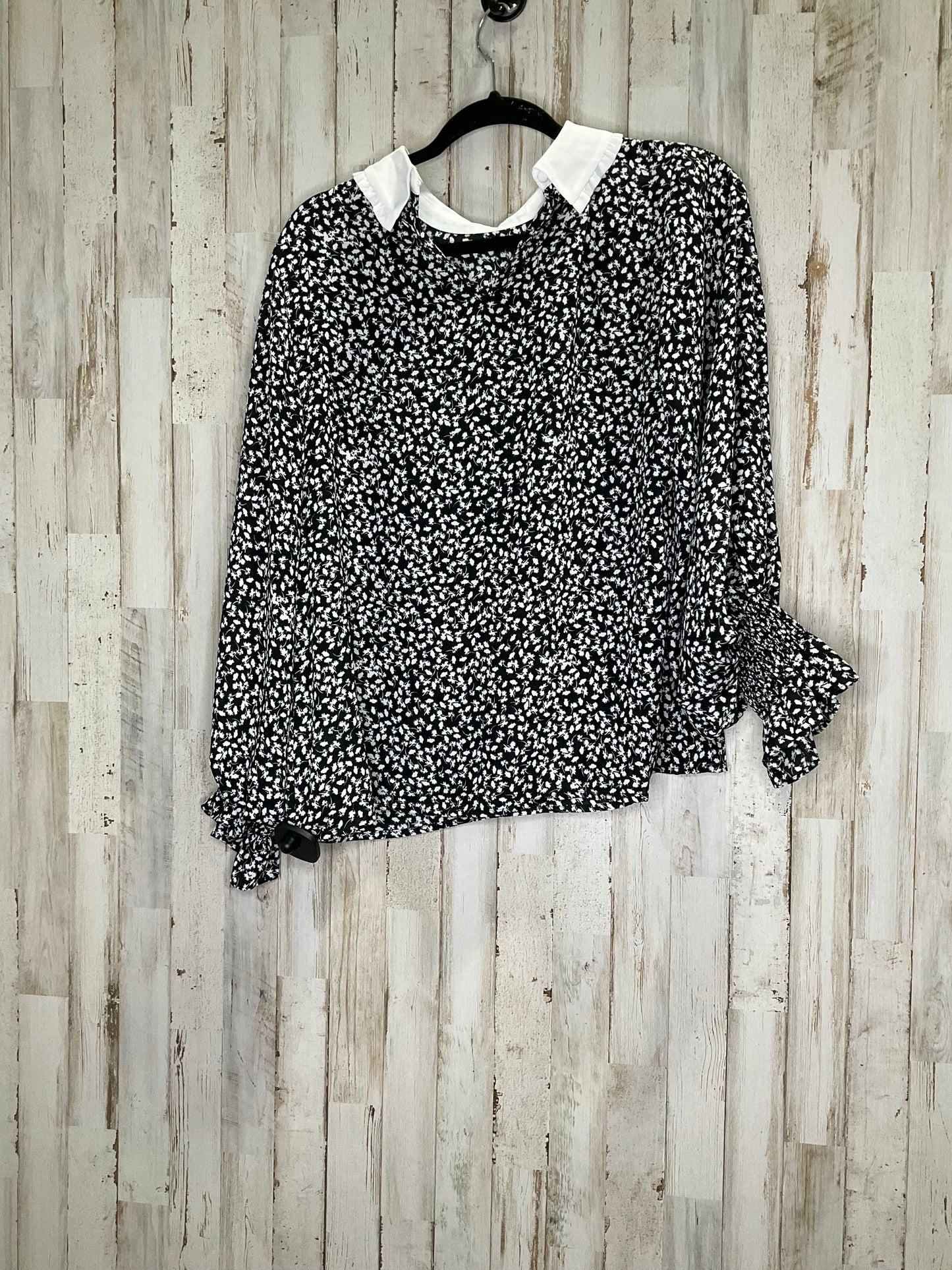 Top Long Sleeve By Cece  Size: M