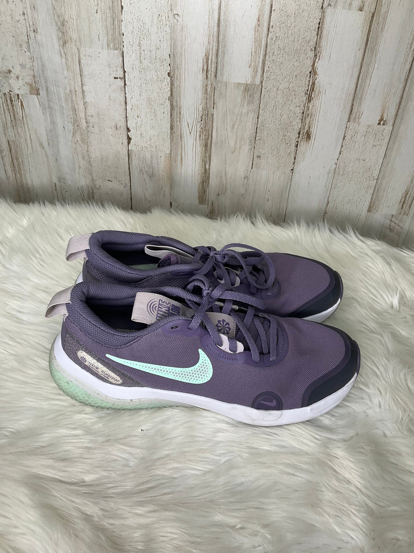 Shoes Athletic By Nike  Size: 6