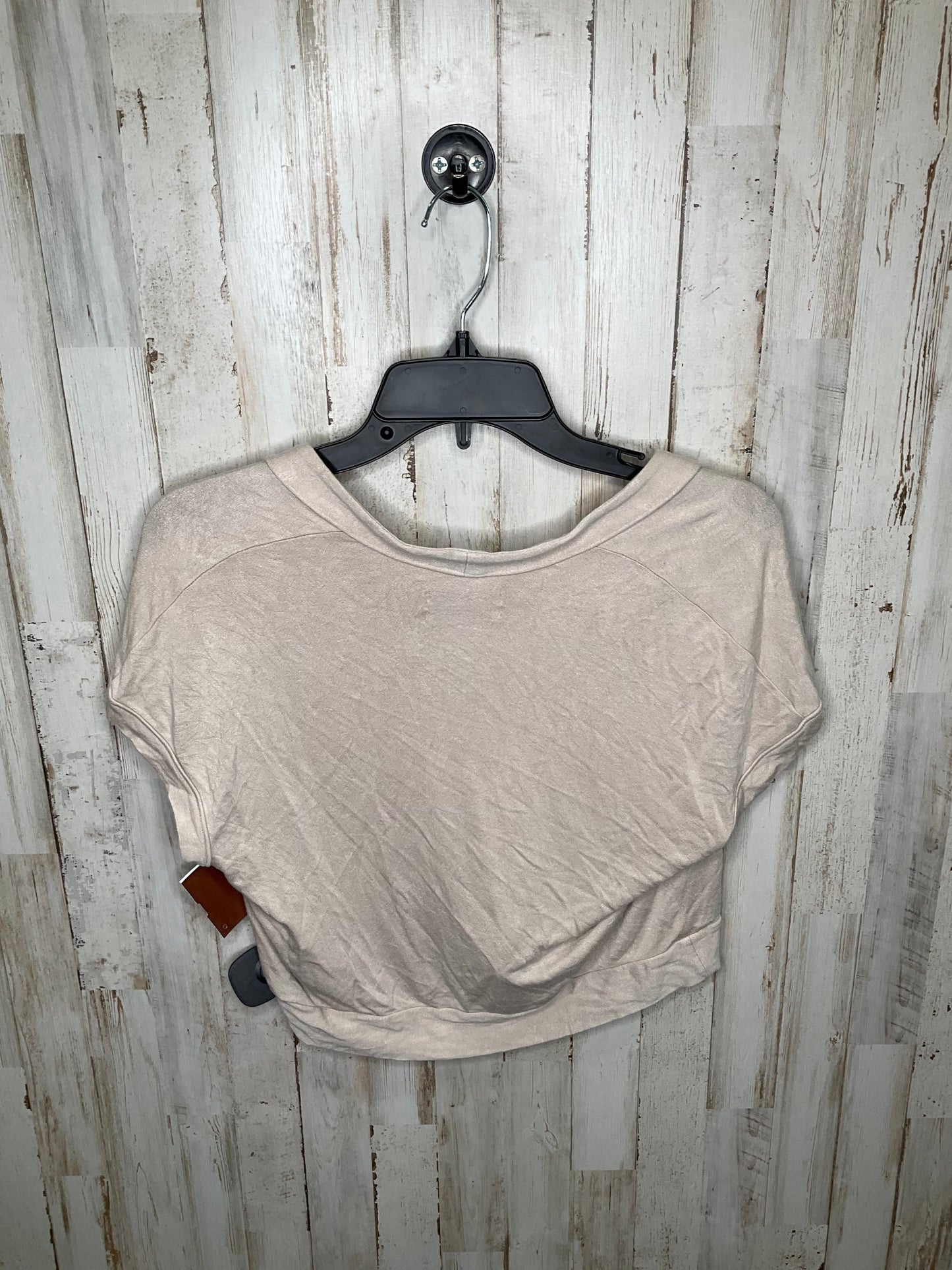 Top Short Sleeve By Urban Outfitters  Size: L