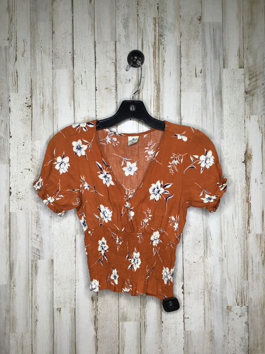 Top Short Sleeve By Paper Crane  Size: Xs