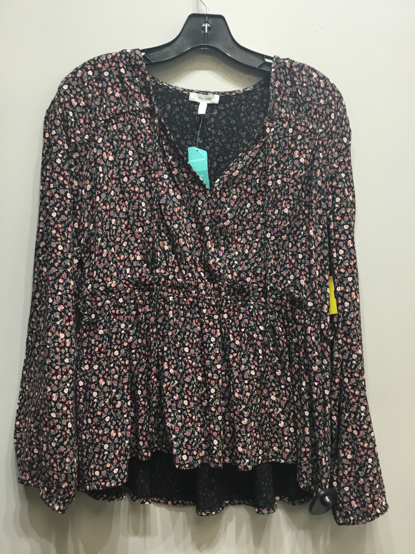 Top Long Sleeve By Maurices  Size: L