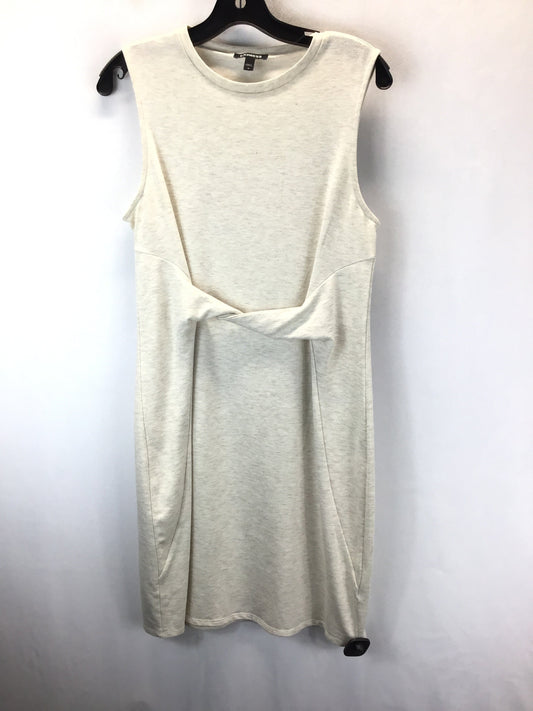 Dress Casual Short By Express  Size: M