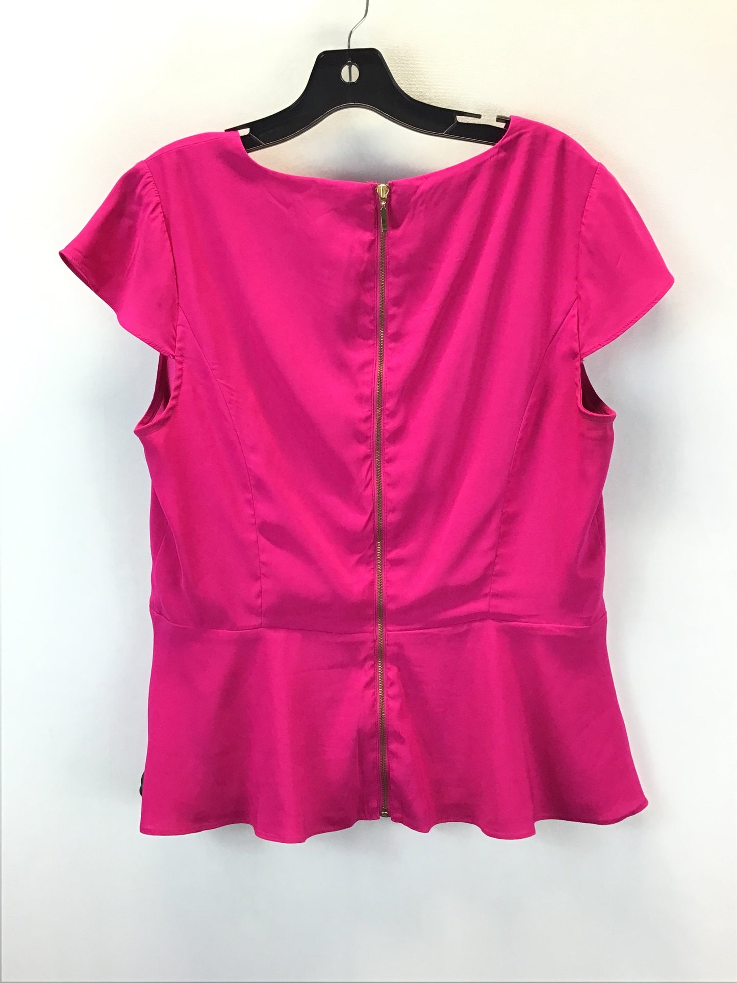 Top Short Sleeve By Express  Size: L