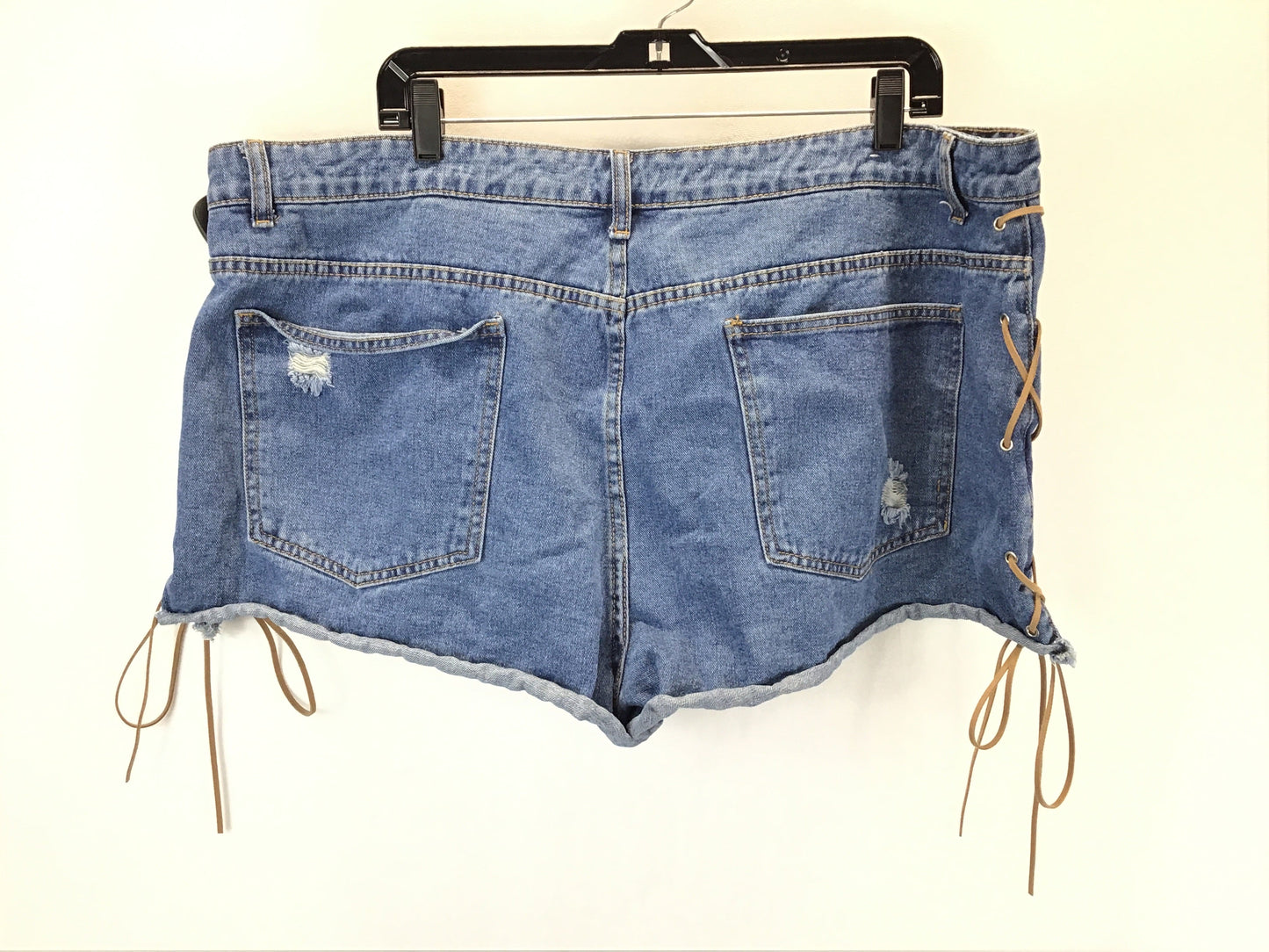 Shorts By Forever 21  Size: 20