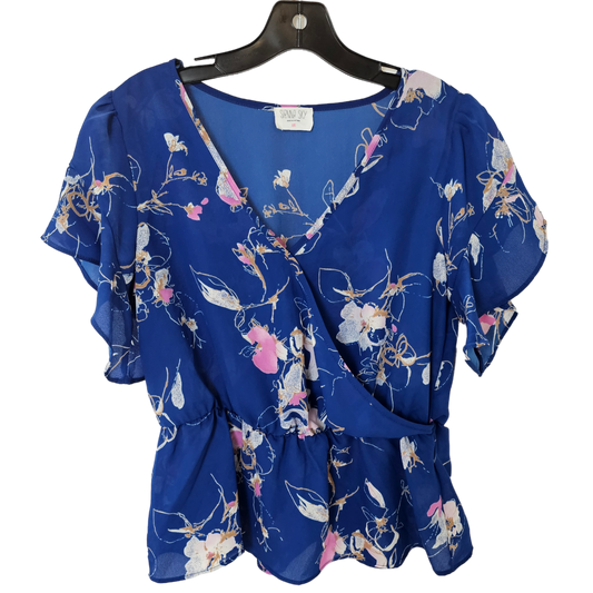 Top Short Sleeve By Sienna Sky  Size: M