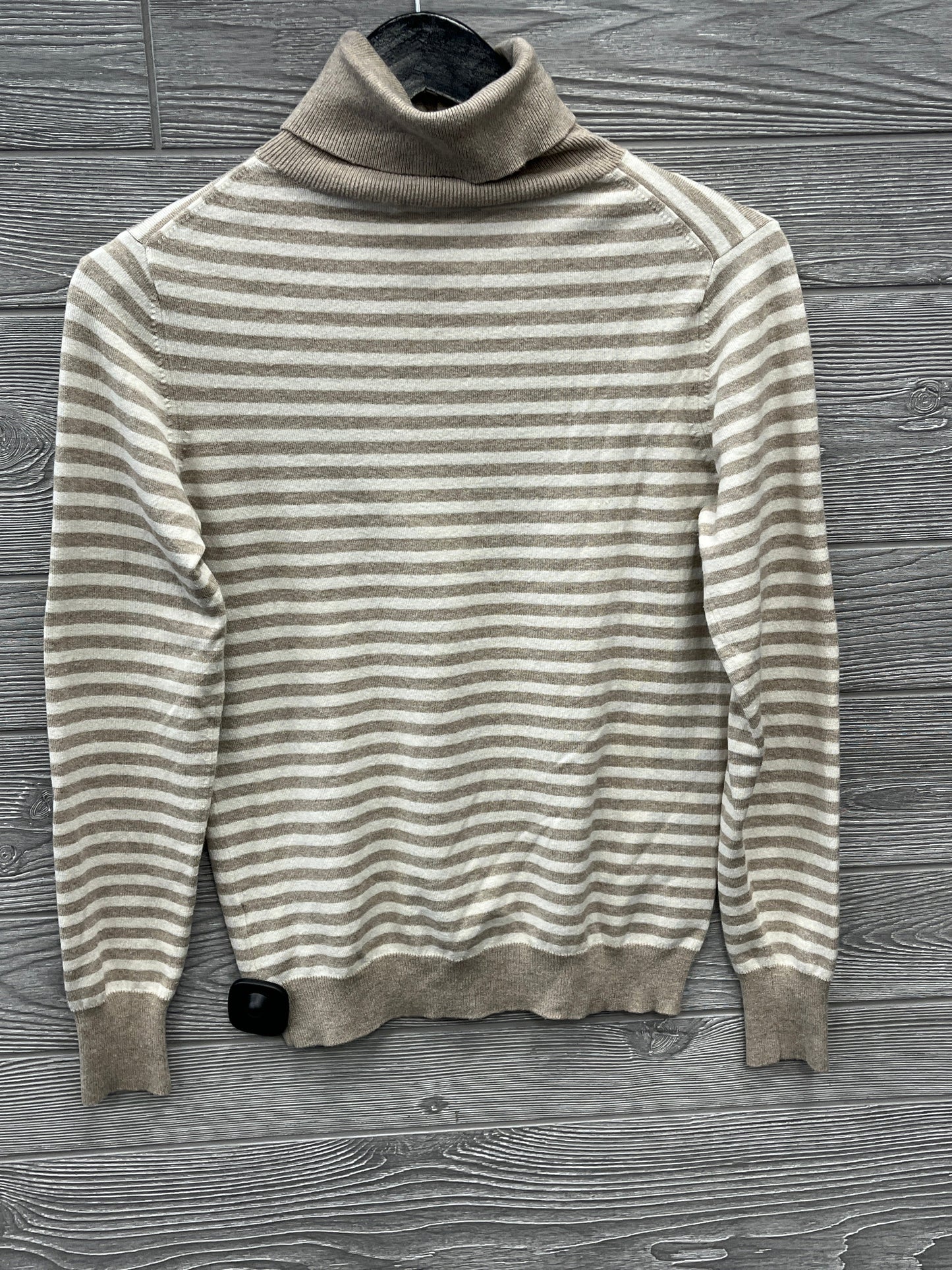 Sweater By Banana Republic  Size: M