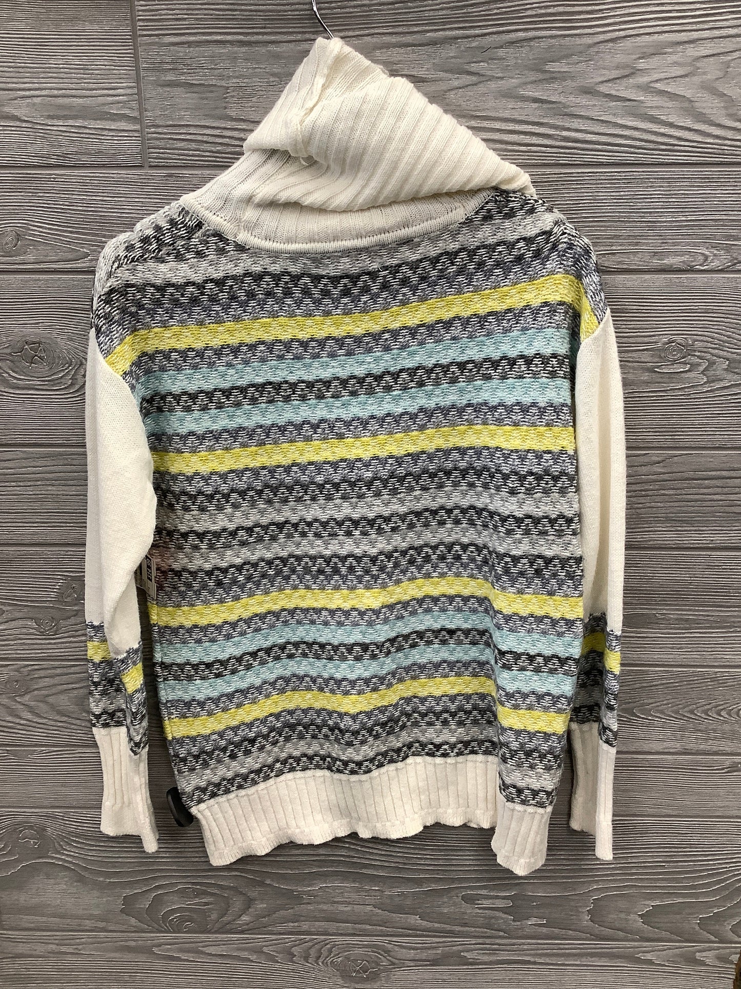 Sweater By Maurices  Size: M