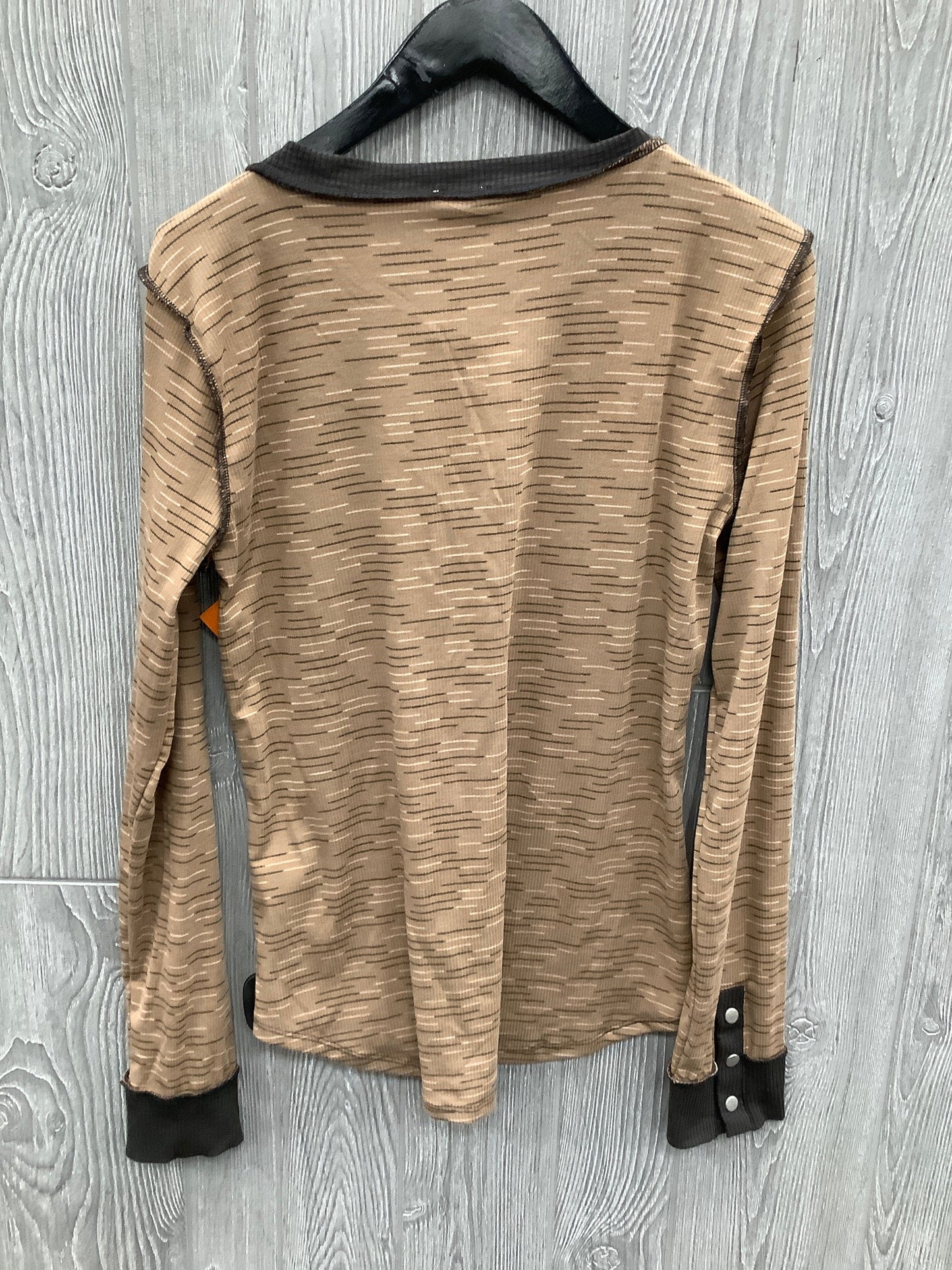 Top Long Sleeve By Hem & Thread  Size: L