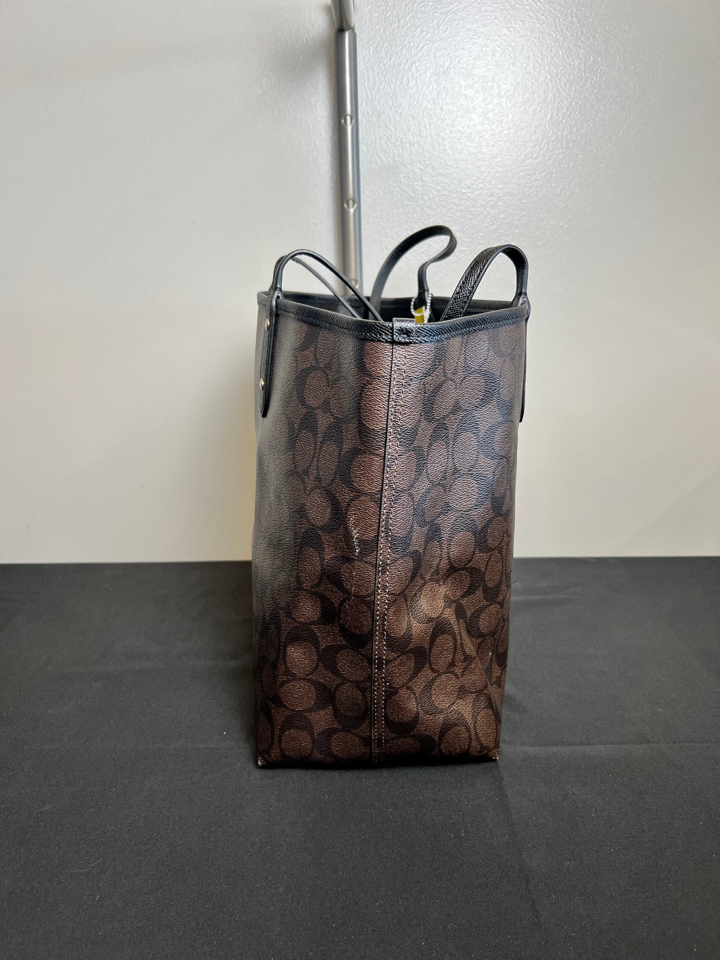 Tote Designer By Coach  Size: Large