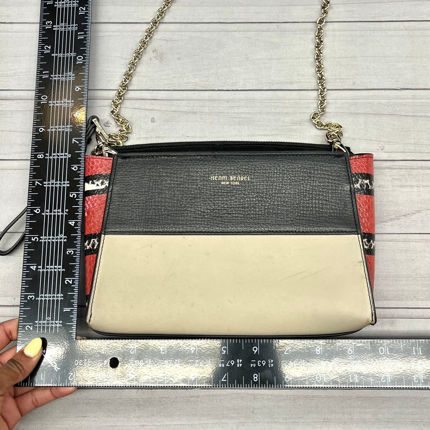 Crossbody Designer By Henri Bendel  Size: Small