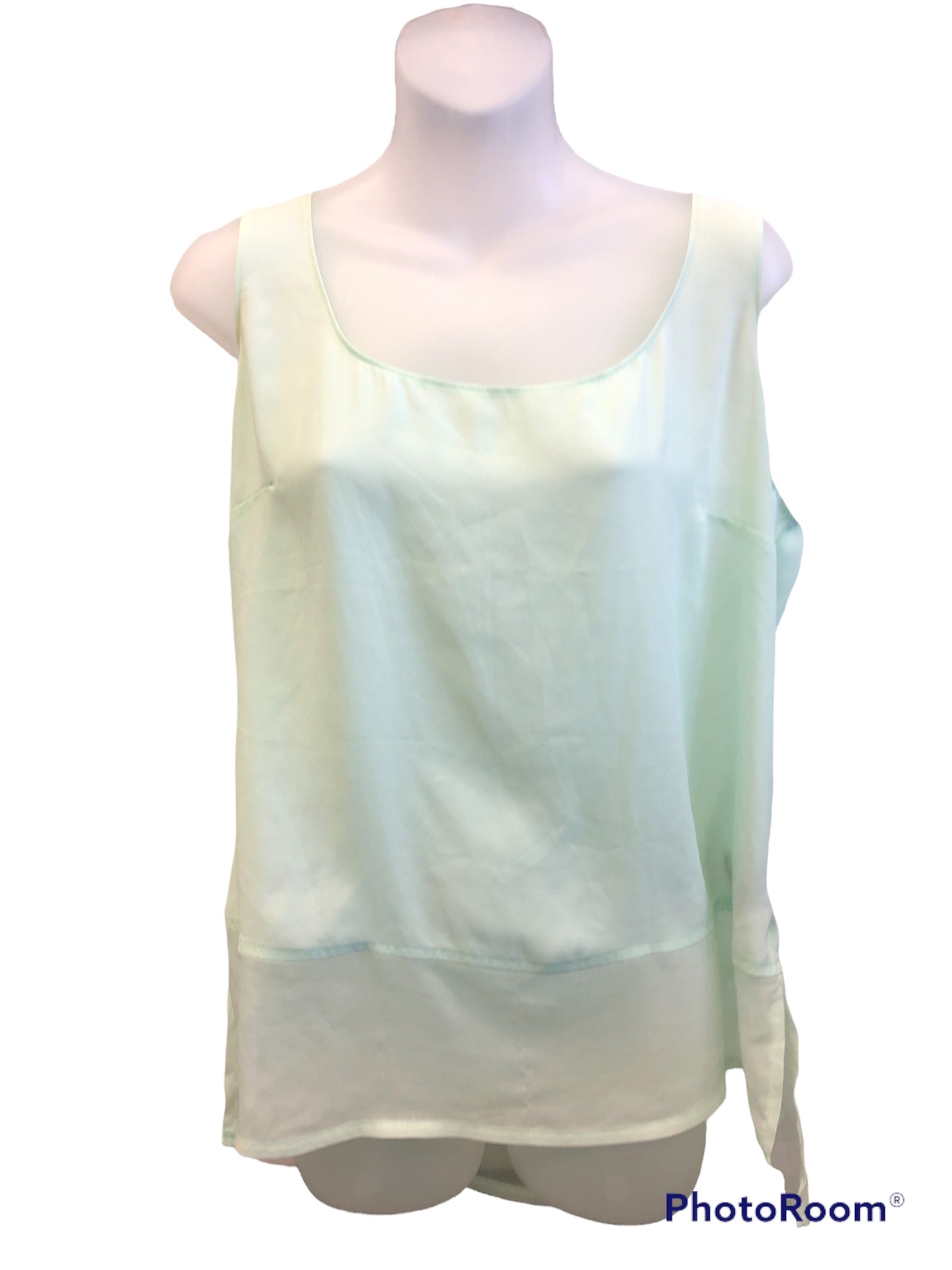 Tank Top By White House Black Market  Size: L